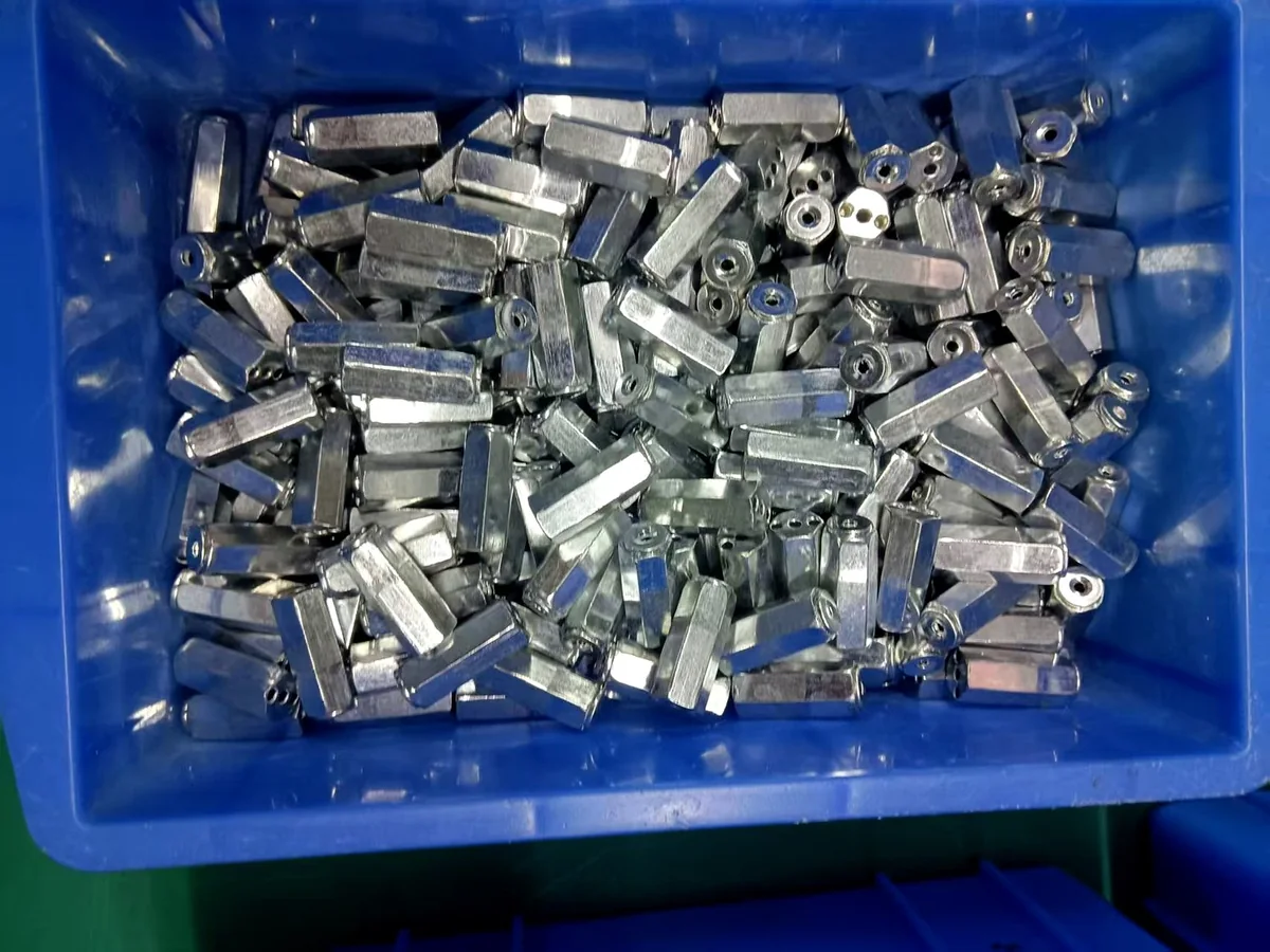 Incoming inspection of metal parts